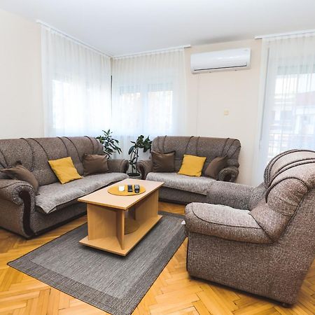 Lotus Apartamento Vrnjačka Banja Exterior foto