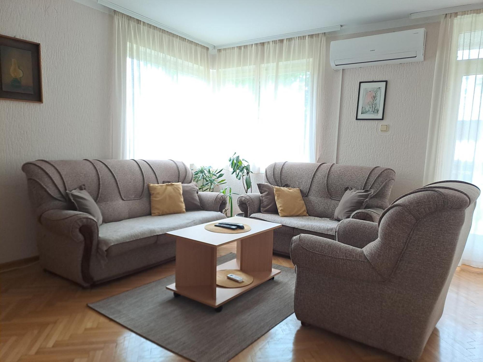 Lotus Apartamento Vrnjačka Banja Exterior foto