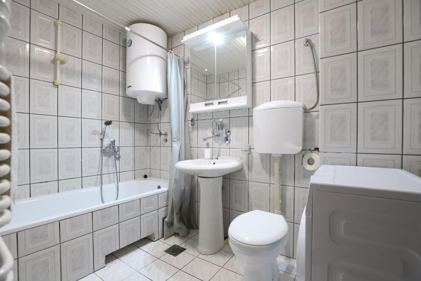 Lotus Apartamento Vrnjačka Banja Exterior foto