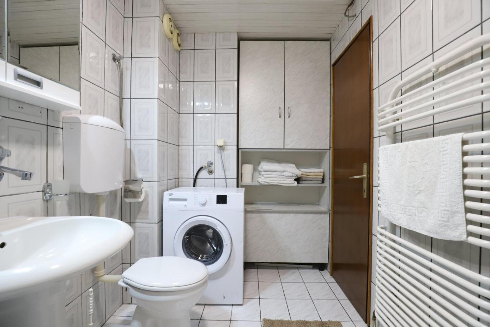 Lotus Apartamento Vrnjačka Banja Exterior foto