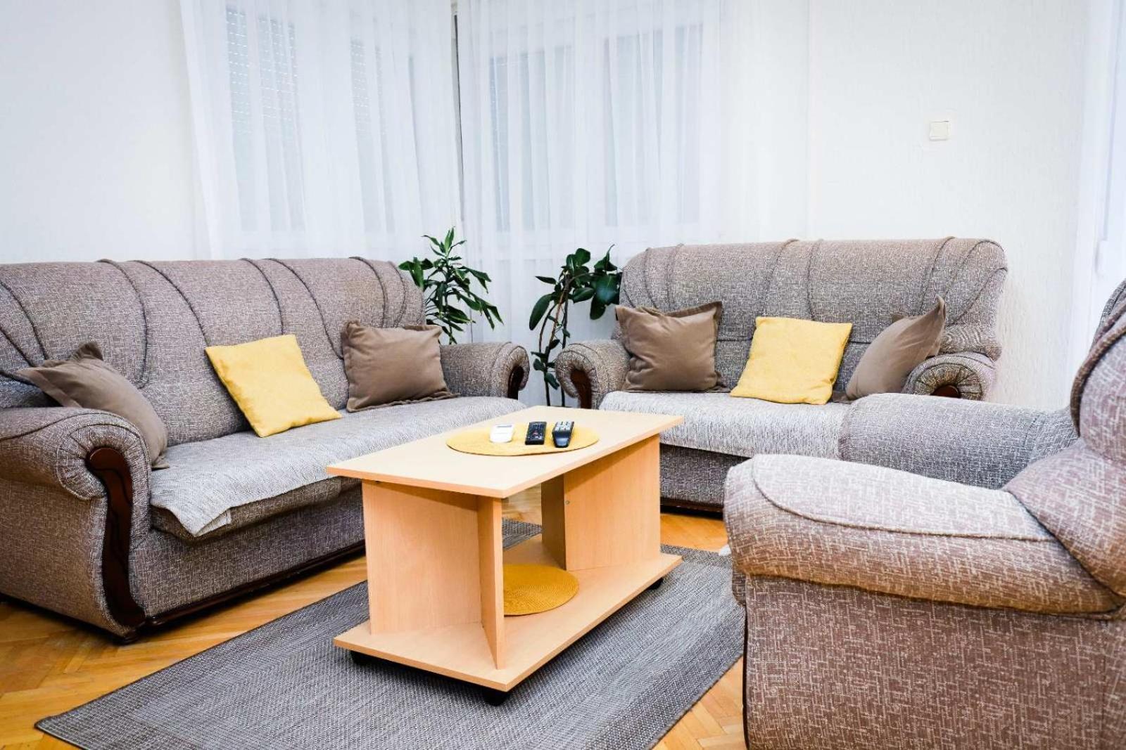 Lotus Apartamento Vrnjačka Banja Exterior foto
